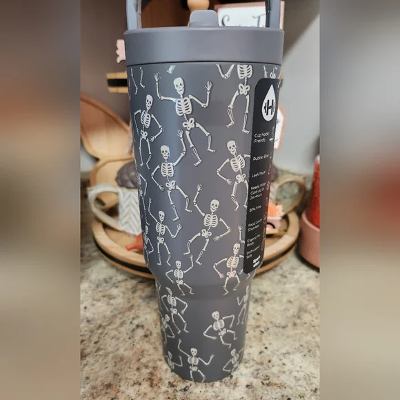 NEW HydroJug Halloween Limited Edition "DEAD SERIOUS" 40oz Sport Bottle - Picture 1 of 5